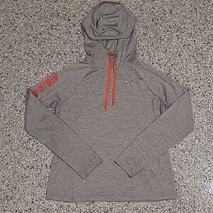 Under Armour Hooded Longsleeve Size Medium